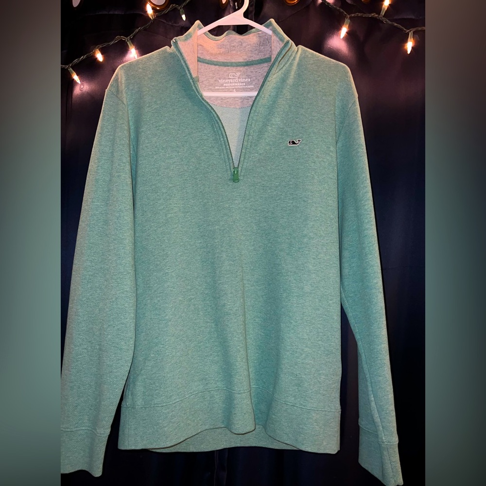 Vineyard Vines green quarter zip size S